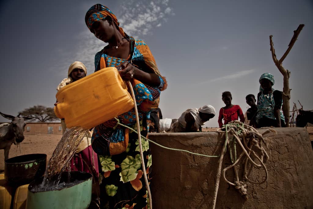 Female-headed households are more economically vulnerable to climate-related shocks for three big reasons, which researchers call a “triple burden”. Photo: Pablo Tosco/Oxfam