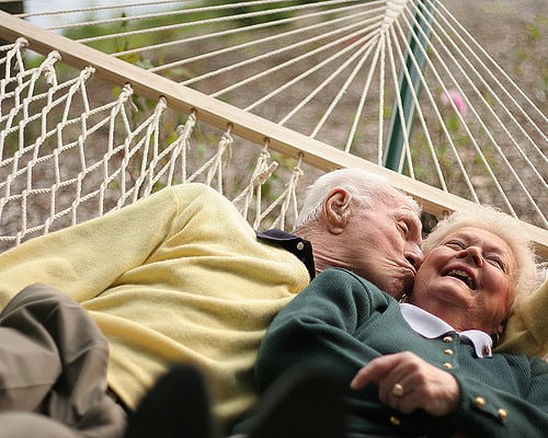 Marriage or cohabitation means a longer and healthier life